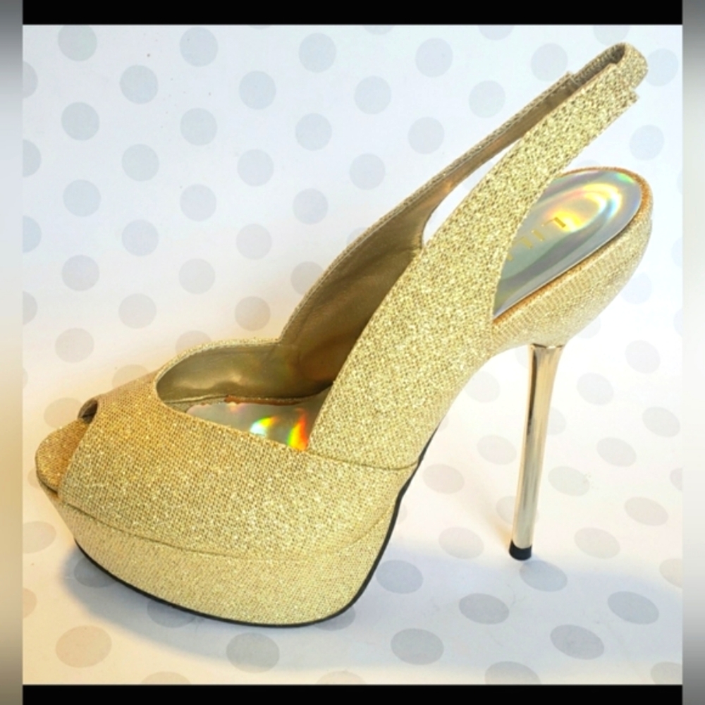 LILIANA Dazzling Gold Sky High Stiletto Platform Shoes, Size 7 NIB